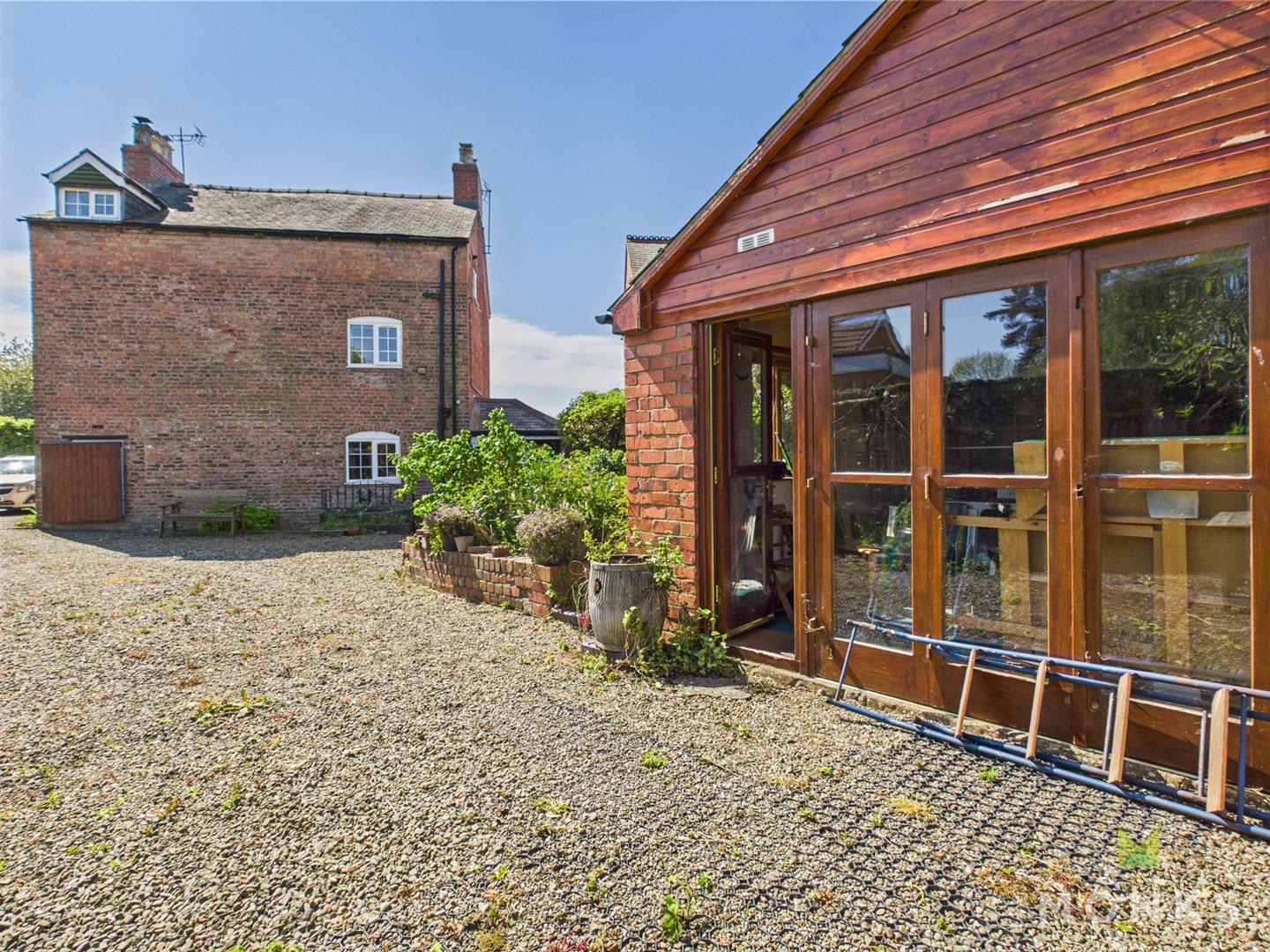 Ivy House Station Road, Oswestry, SY11 4BT For Sale